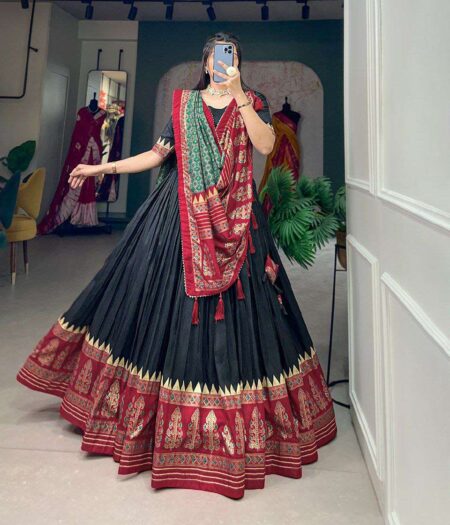 Women's Stitched Ethnic Lehenga Choli with Zari Border and Contrast Dupatta